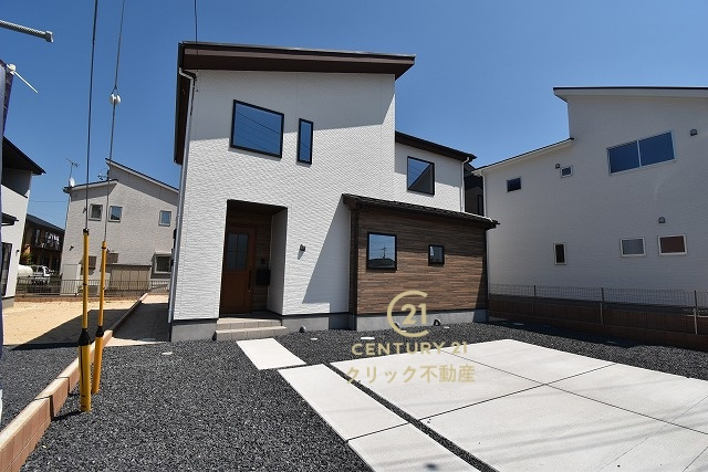 Terrace　水戸市河和田　1期 　4の駐車場|前面道路幅6.3メートル、並列駐車可能なカースペースを確保。毎日のお車の出し入れがストレスなく行えます！