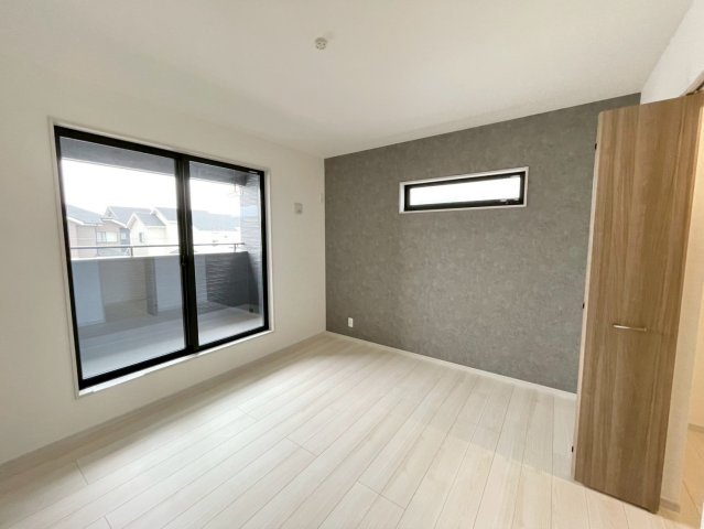 【洋室】 | 館林市高根町