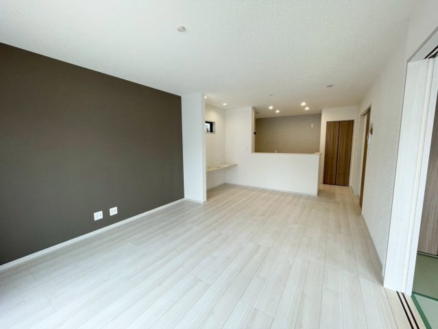 【居間・リビング】 | 館林市高根町