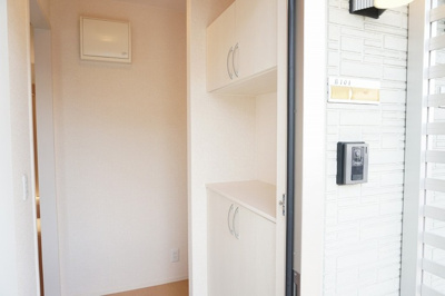 【玄関】 | リヴェール長戸 B棟