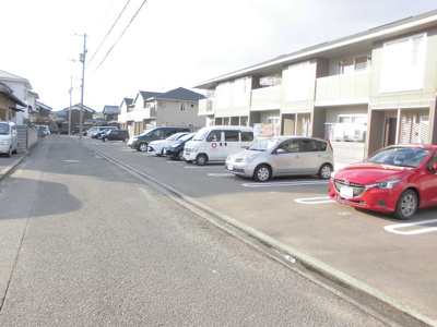 【駐車場】 | リヴェール長戸 B棟