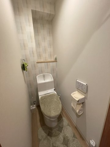 大阪市北区天神橋八丁目貸家のトイレ