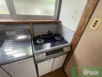 中新町借家のキッチン