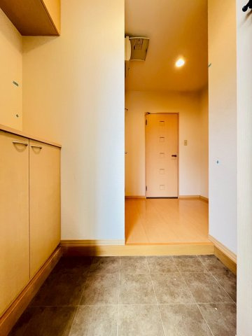 ヴィアーノの玄関