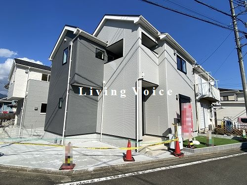 【外観】 | 【仲介手数料０円】秦野市今泉24-1期　新築一戸建て　全2棟 | 2号棟　秦野市今泉24-1期　新築一戸建て　全2棟