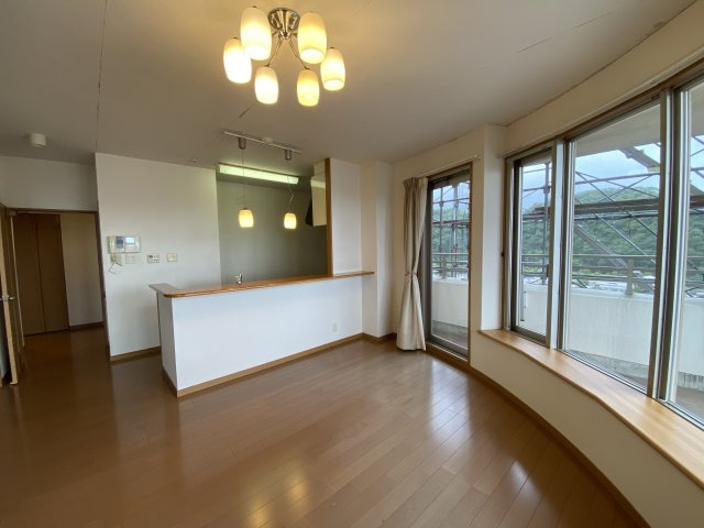 オーヴィジョン黄金ステーションサイドの居間・リビング