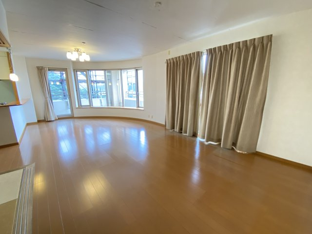 オーヴィジョン黄金ステーションサイドの居間・リビング