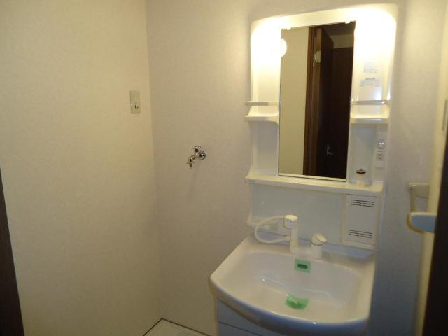 小野市黒川町のアパートの洗面所|洗面