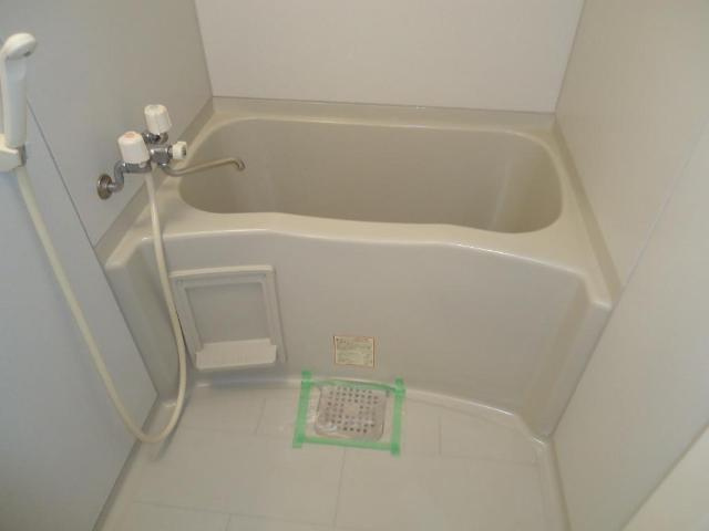 小野市黒川町のアパートの浴室|バス