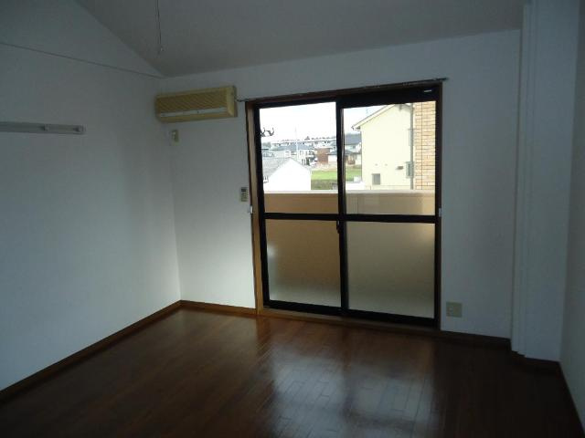 小野市黒川町のアパートの内装|室内