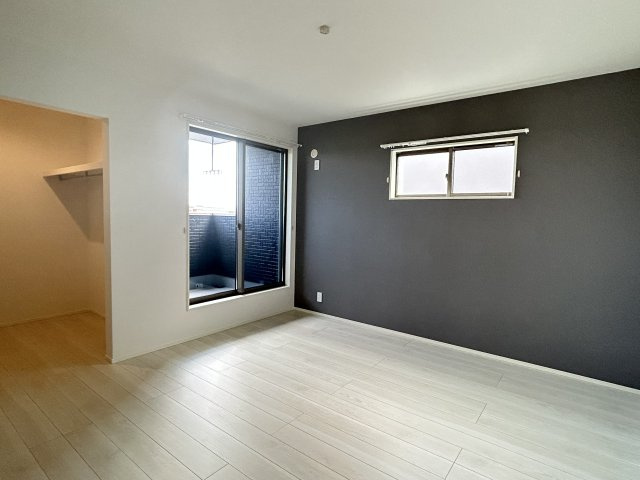 阿南市羽ノ浦町古庄二輛車の寝室