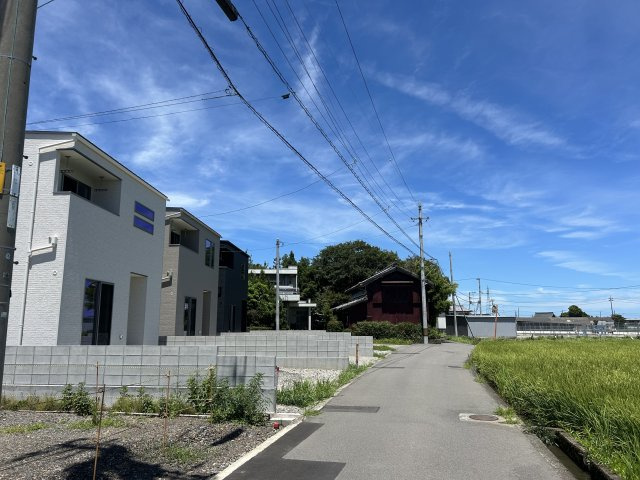 阿南市羽ノ浦町古庄二輛車の前面道路含む現地写真