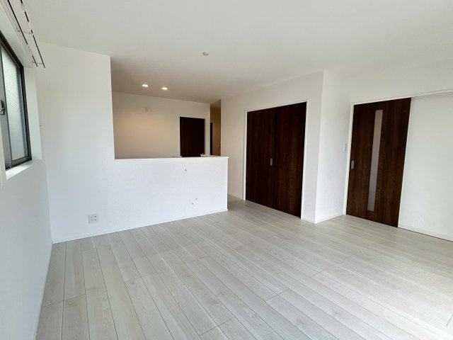 阿南市羽ノ浦町古庄二輛車の居間・リビング