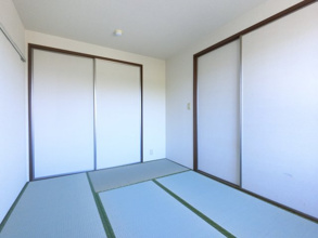 【寝室】