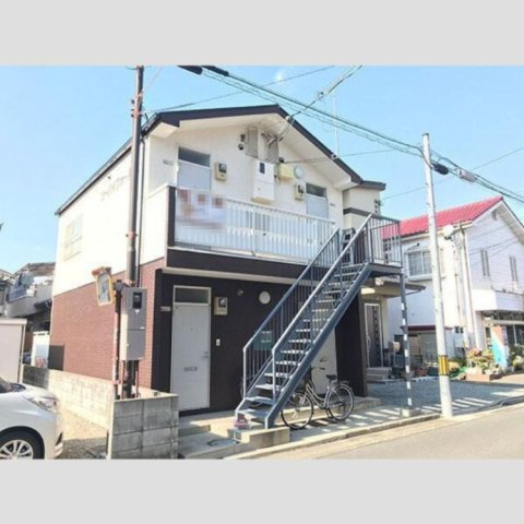 ツーバイフォー栗山の外観