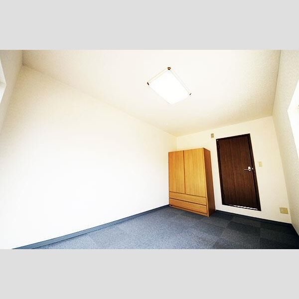 ツーバイフォー栗山の居間・リビング