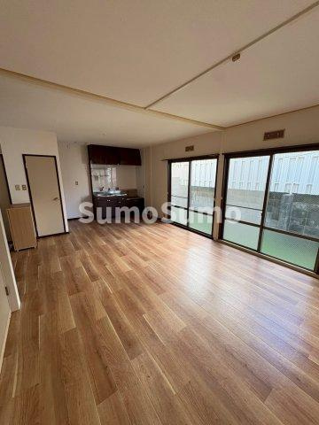 レジデンス須磨浦の居間・リビング