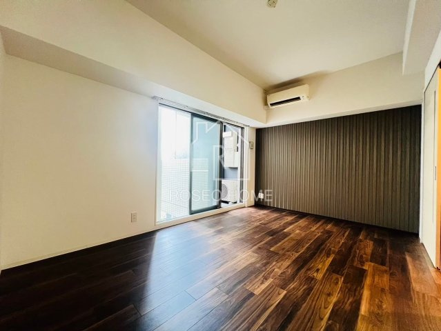 プレミアムコート谷町四丁目の居間・リビング