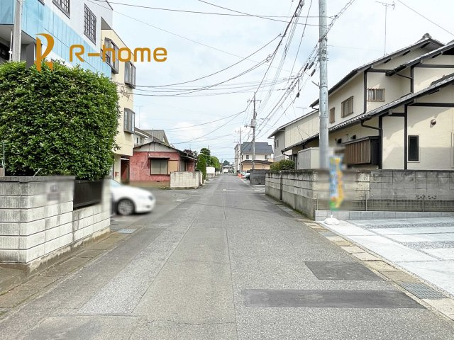 小山市城東9期　新築戸建て　2号棟の前面道路含む現地写真|堂々！建物完成♪実際のお部屋をご見学可能です♪
ご見学が一番の資料！お気軽にお問い合わせ下さい♪