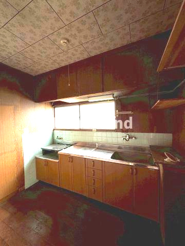 和歌浦東戸建のキッチン