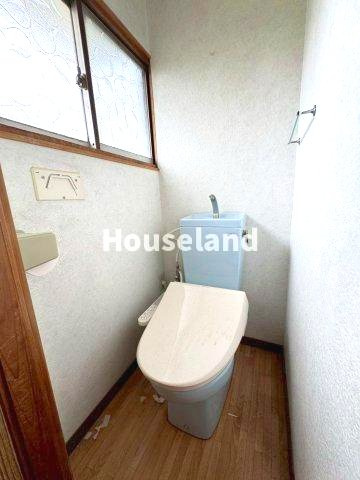 和歌浦東戸建のトイレ