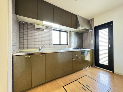 【キッチン】 | サンクチュアリー久留米Ⅰ | コンパクトなキッチンで掃除もラクラク