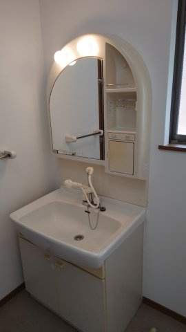 朝霧東町２丁目の洗面所