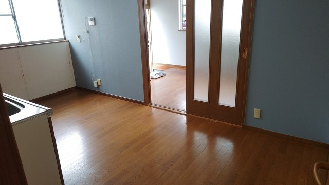 朝霧東町２丁目の居間・リビング