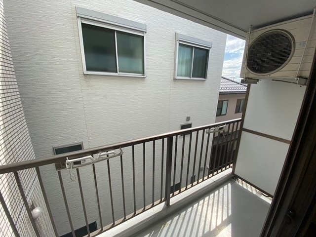 メゾン西旭のバルコニー
