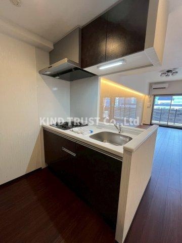 プレジオ梅田のキッチン|コンパクトなキッチンで掃除もラクラク