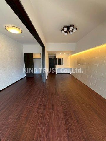 プレジオ梅田の内装|内装は落ち着いています