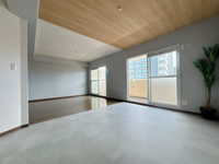 【居間・リビング】 | ロワールマンション篠栗Ⅱ | ゆっくり過ごしたり食事をしたり、日々の暮らしに彩りを添えてくれる、そんな楽しく豊かな空間になりそうです。