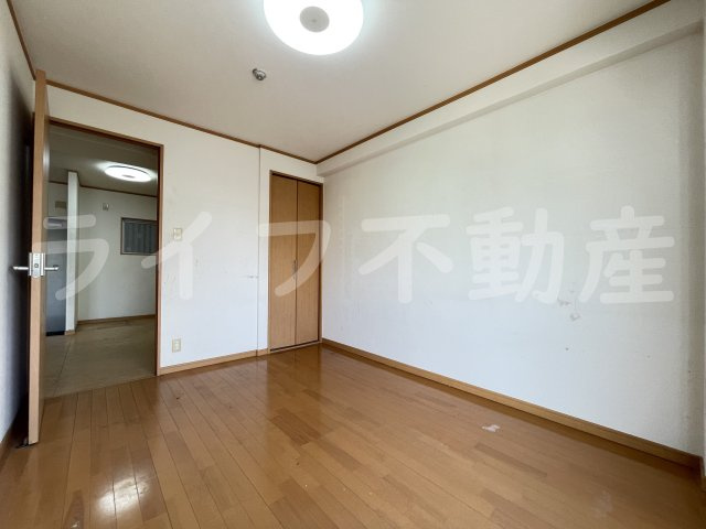 サンライフ小阪の居間・リビング|ゆったりとした居間です
