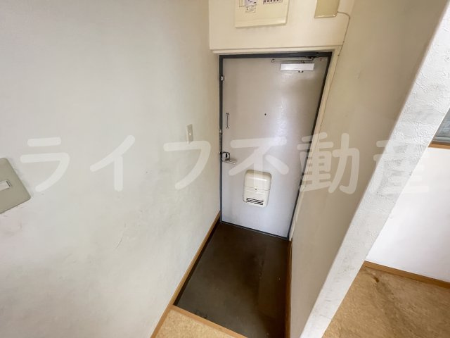 サンライフ小阪の玄関|落ち着いた玄関です