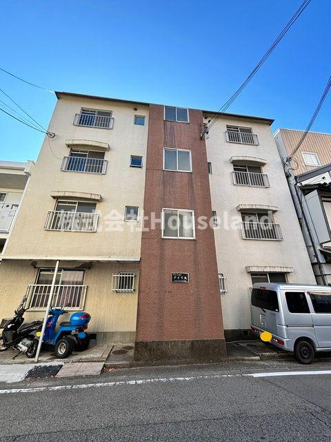 マンション・アイリスの外観