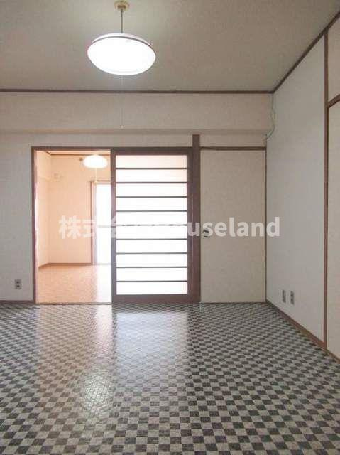 マンション・アイリスの洋室