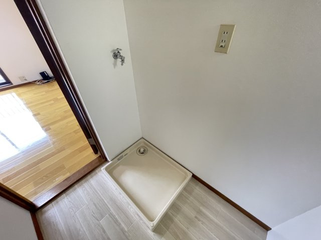 コーポ司の洗面所|室内洗濯機置き場