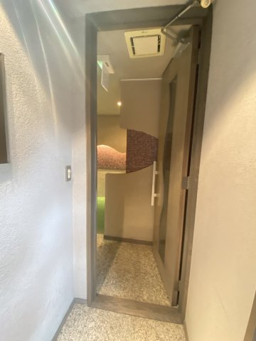 コンフォート西大泉の玄関