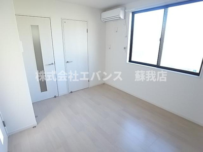 【居間・リビング】 | BRIX葛城（ブリックス） | ゆったりとしたリビングです