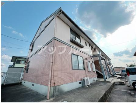 シャトル久の外観