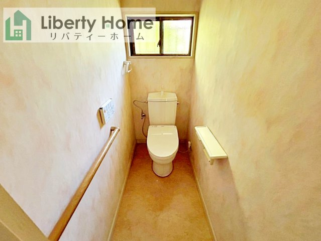 土浦市烏山2丁目　中古一戸建てのトイレ