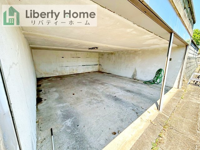 土浦市烏山2丁目　中古一戸建ての駐車場