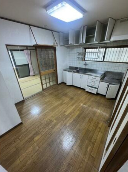 和歌山市田尻の洋室