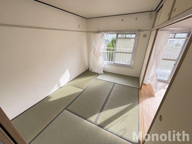 鶴山台27号棟の和室