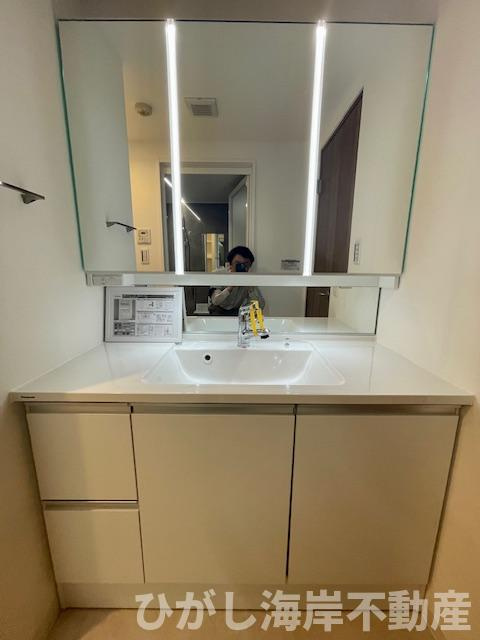 パークホームズ湘南茅ヶ崎海岸の独立洗面台|新規リフォーム完了！　三面鏡化粧台