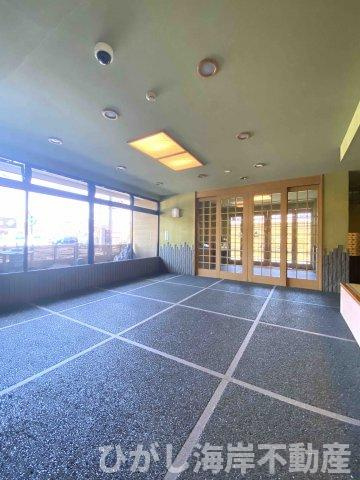 グレイス茅ヶ崎ソレアードのロビー|和モダンなロビー