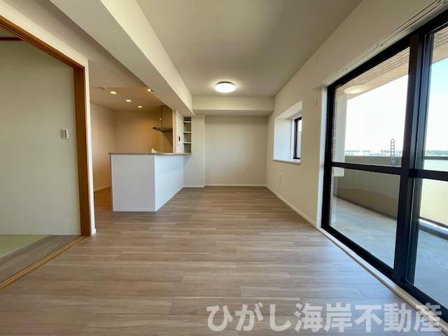 グレイス茅ヶ崎ソレアードの居間・リビング|新規リフォーム完了！　15.1帖　LDK