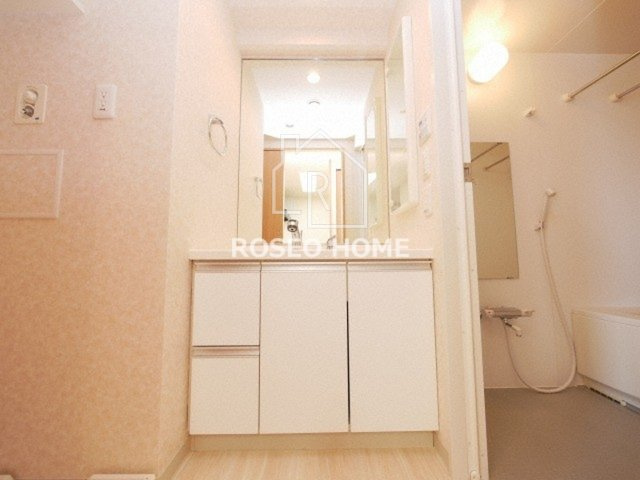 グラマシー京橋の洗面所|同マンション別部屋：参考写真