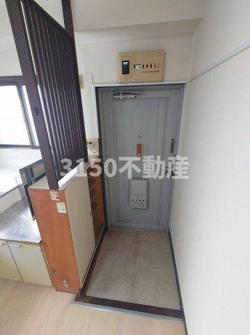 パールハイツ栄の玄関