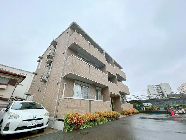 メゾン　ド　シャルールの外観